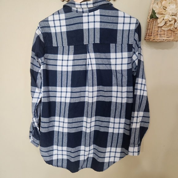 Blue and White Plaid Button-Up Shirt - Picture 7 of 7